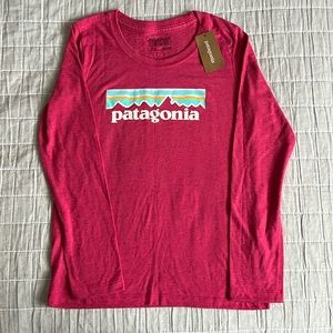 PATAGONIA New with Tags, Kids long slv organic ctn graphic tee; pink, size M, 10